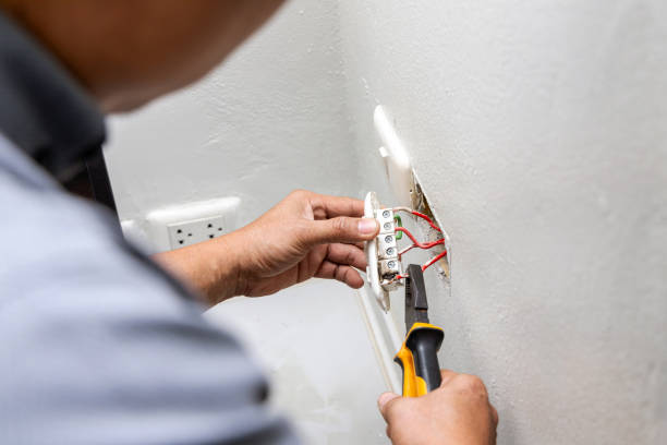 Best Circuit Breaker Repair  in Clatskanie, OR